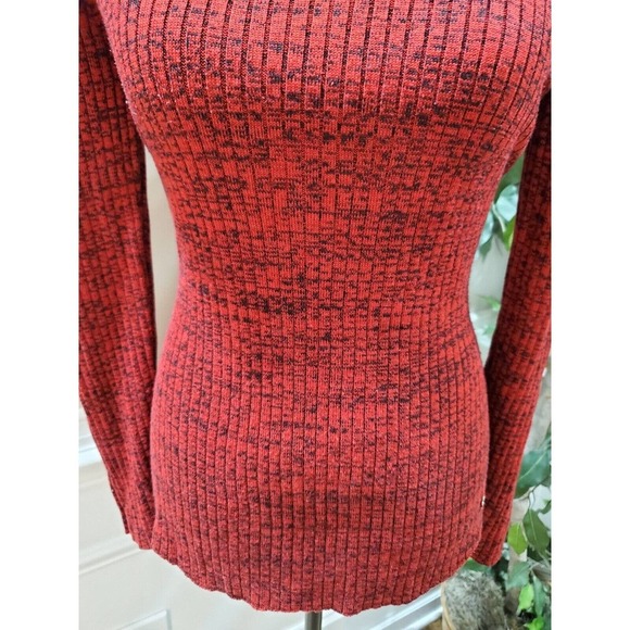 Calvin Klein Women's Red Acrylic Round Neck Long Sleeve Pullover Sweater Size S - Picture 4 of 11